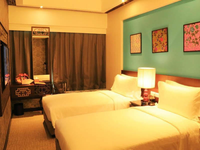 Estadia Hotel Malacca Екстер'єр фото